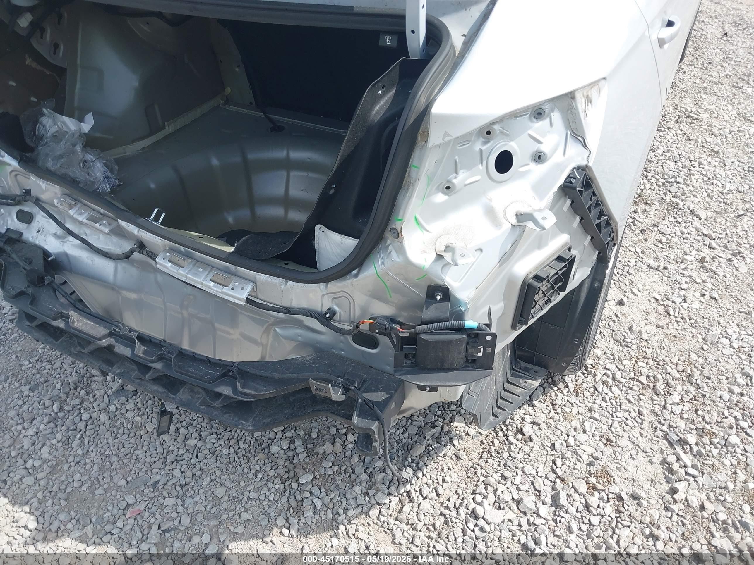 2019 Hyundai Elantra Sel Silver vin: KMHD84LF2KU775389