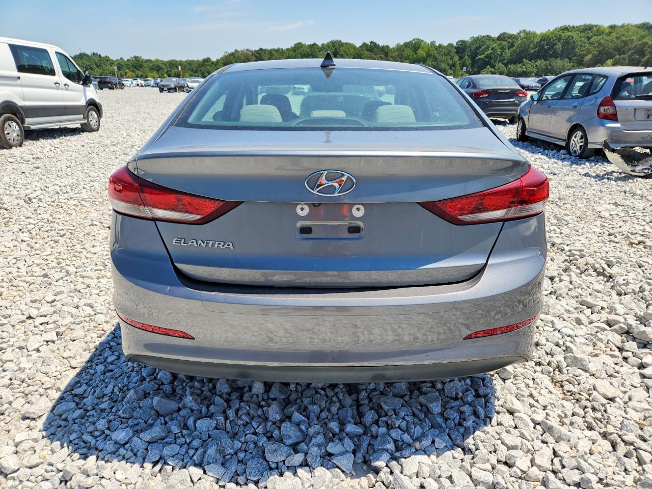 2017 Hyundai Elantra Se Silver vin: KMHD84LF3HU194931