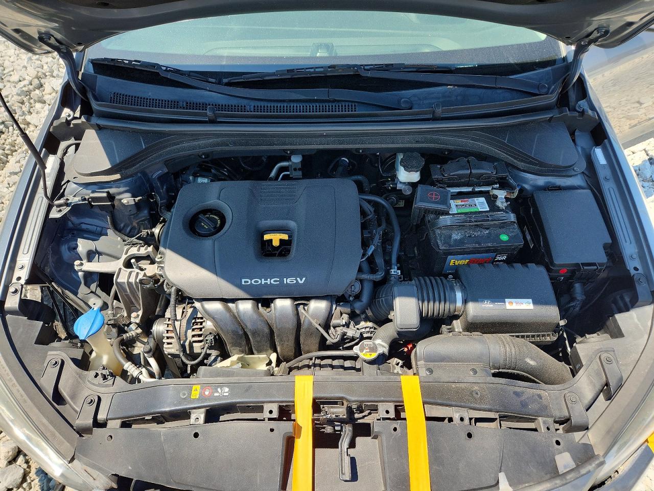 2017 Hyundai Elantra Se Silver vin: KMHD84LF3HU194931