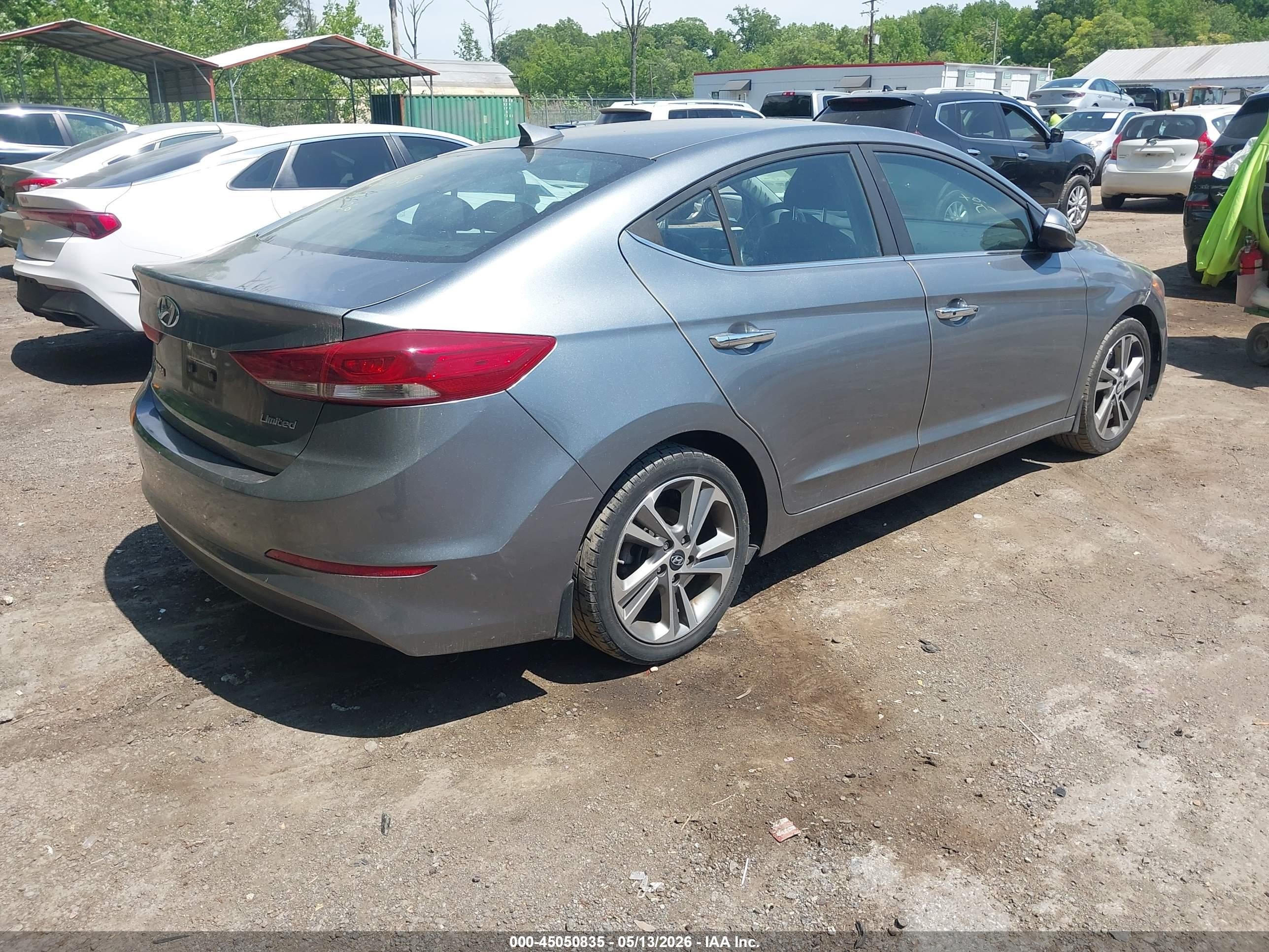 2017 Hyundai Elantra Limited Silver vin: KMHD84LF3HU212490