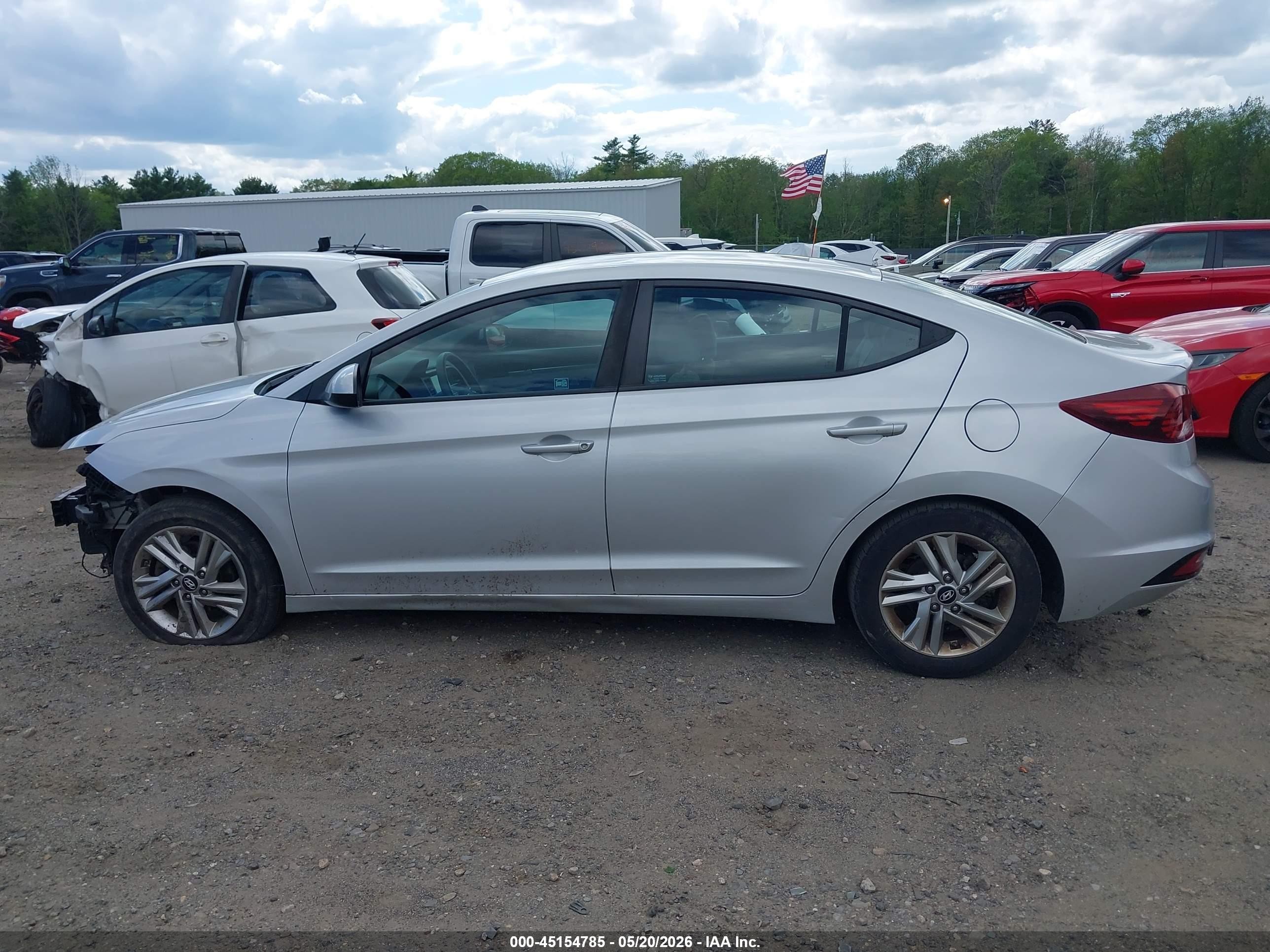 2019 Hyundai Elantra Sel Silver vin: KMHD84LF3KU746113