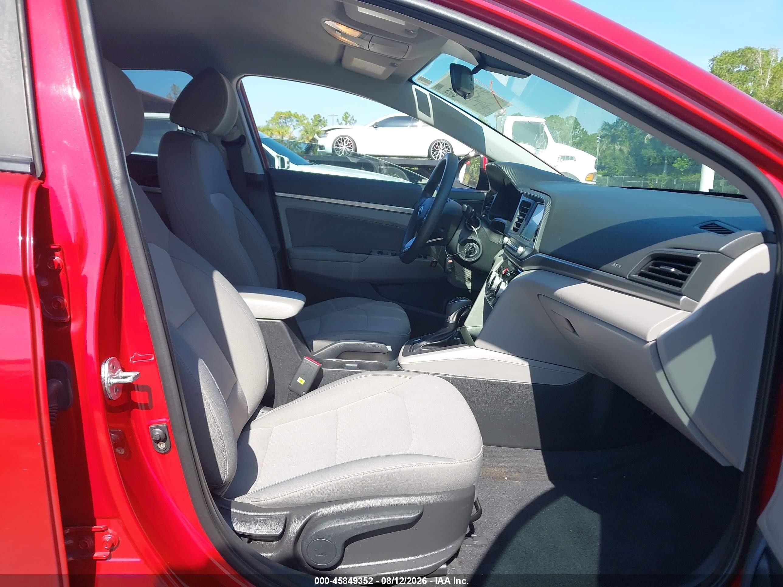2019 Hyundai Elantra Sel Красный vin: KMHD84LF3KU784991