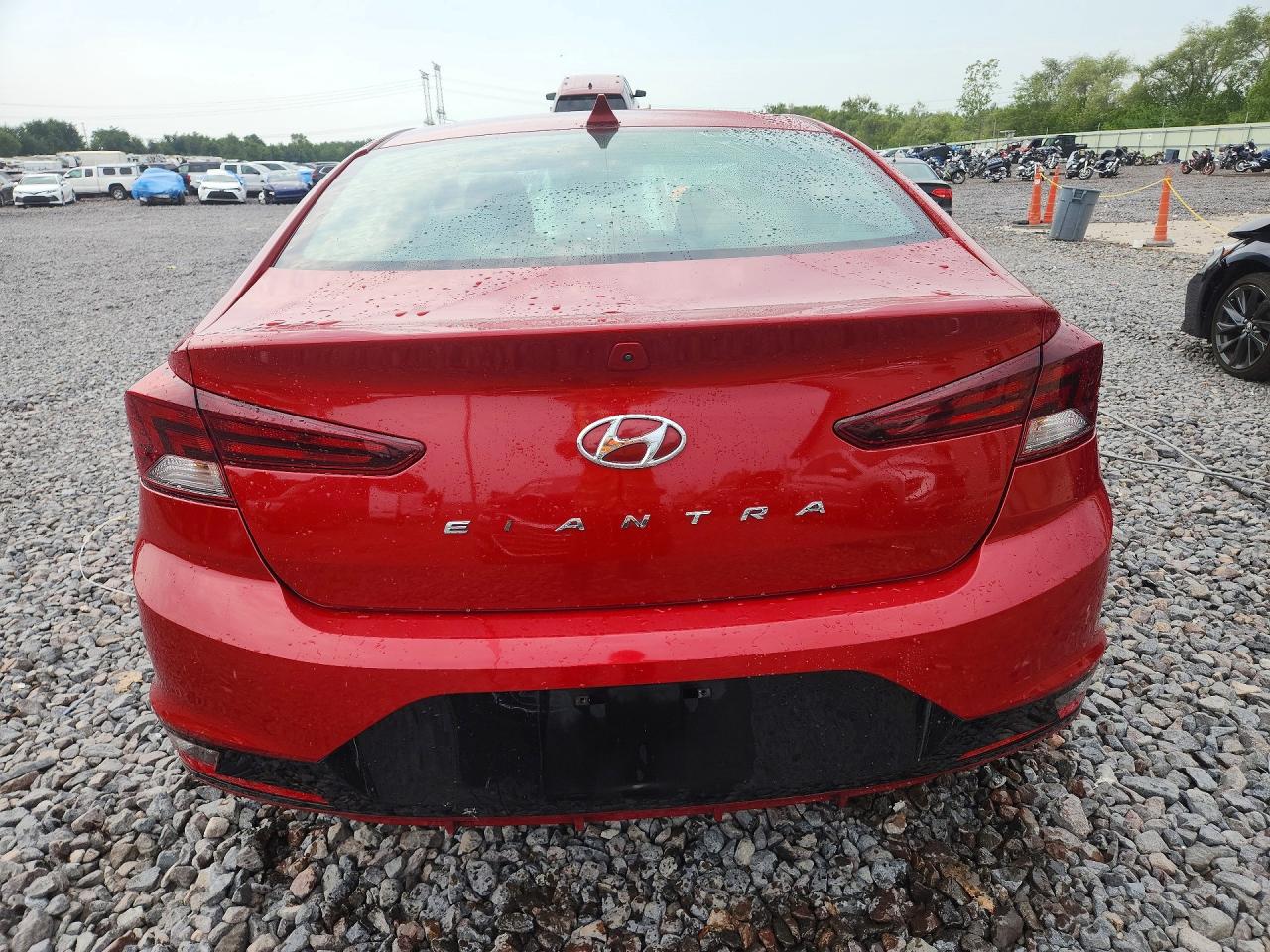 2020 Hyundai Elantra Value Edition Red vin: KMHD84LF3LU020849