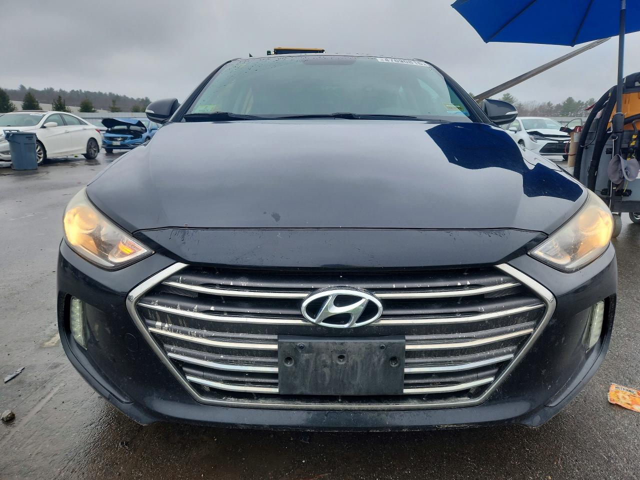2017 Hyundai Elantra Limited Black vin: KMHD84LF4HU070621