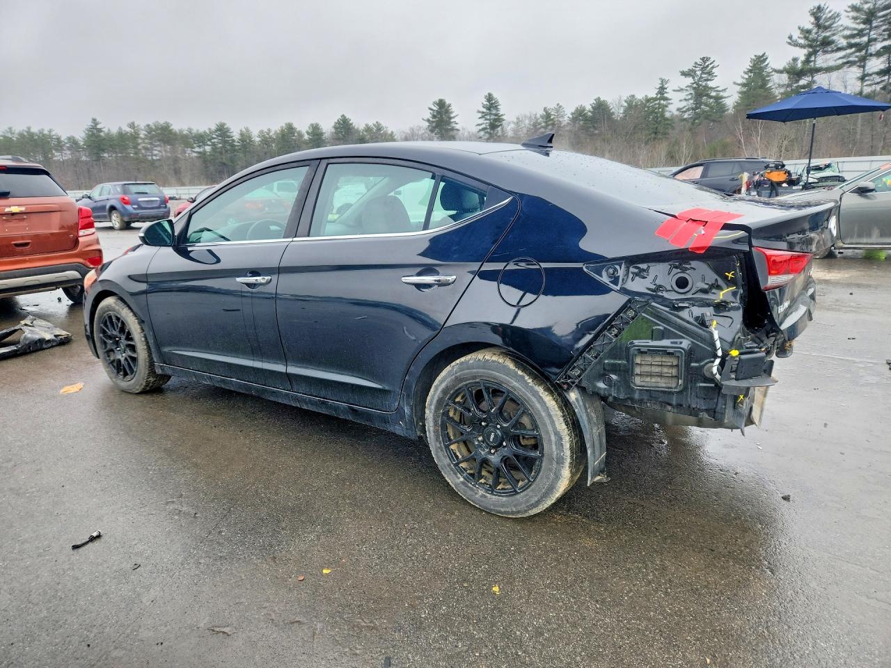 2017 Hyundai Elantra Limited Black vin: KMHD84LF4HU070621