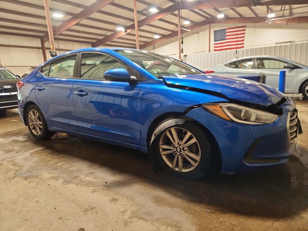 2017 Hyundai Elantra Se Blue vin: KMHD84LF4HU384222