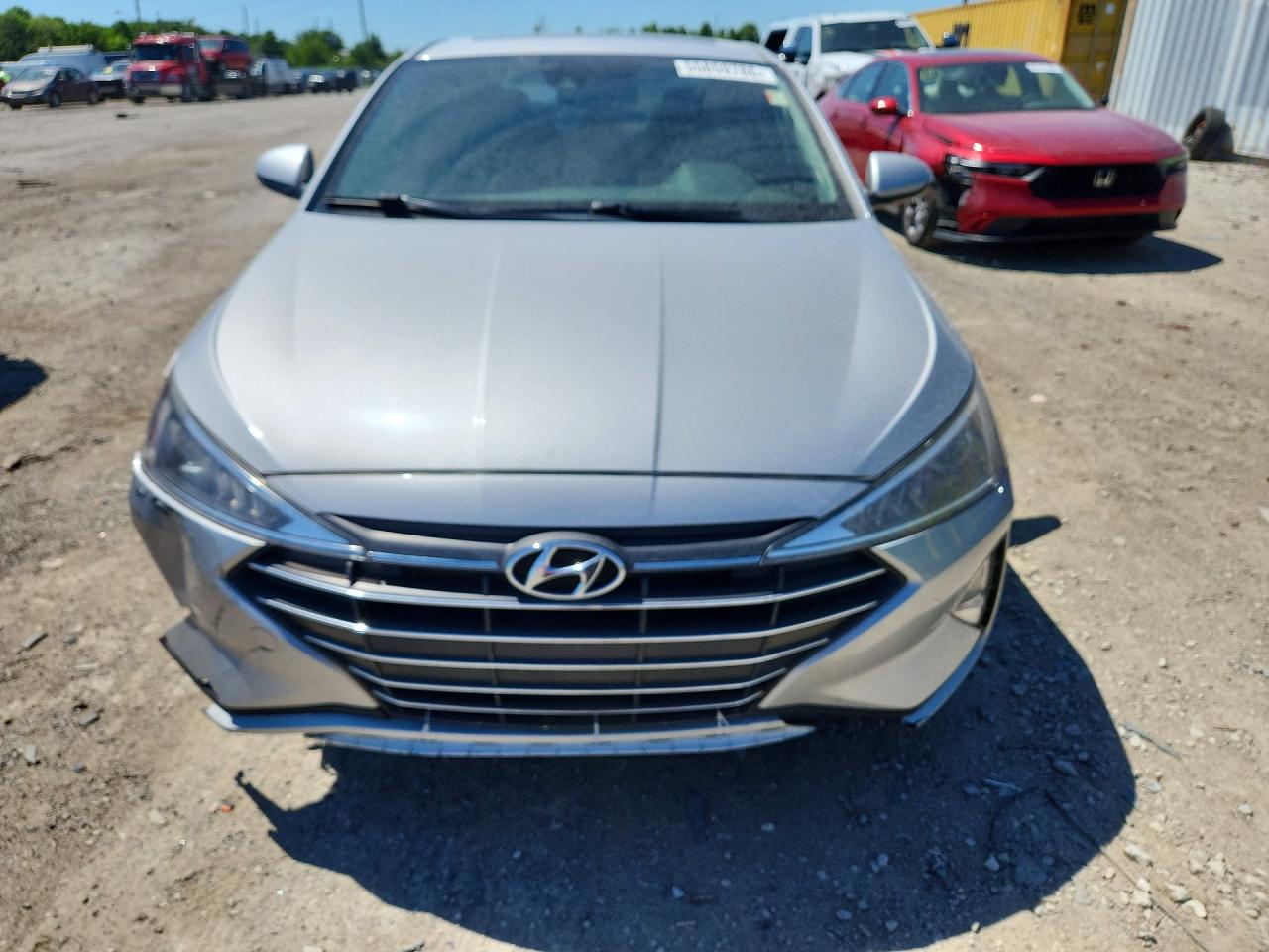 2020 Hyundai Elantra Value Edition Серебряный vin: KMHD84LF4LU015370