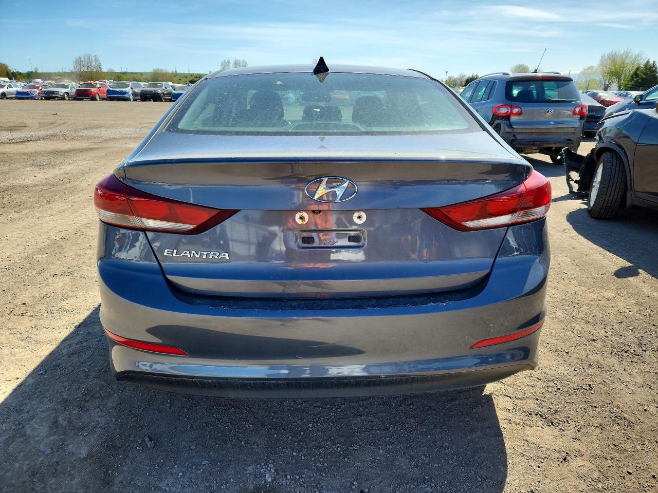 2017 Hyundai Elantra Se Gray vin: KMHD84LF5HU139798