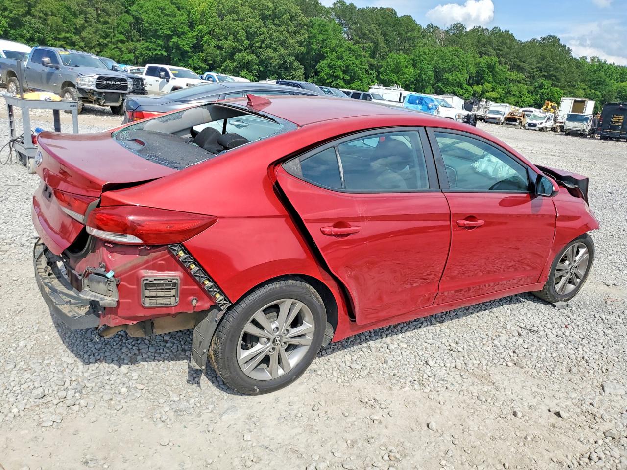 2017 Hyundai Elantra Value Edition Red vin: KMHD84LF5HU241232