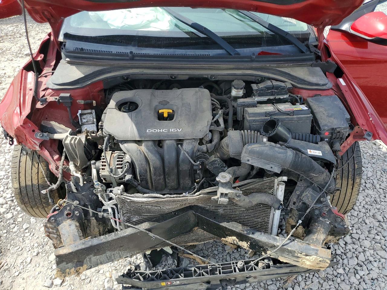 2017 Hyundai Elantra Value Edition Red vin: KMHD84LF5HU241232