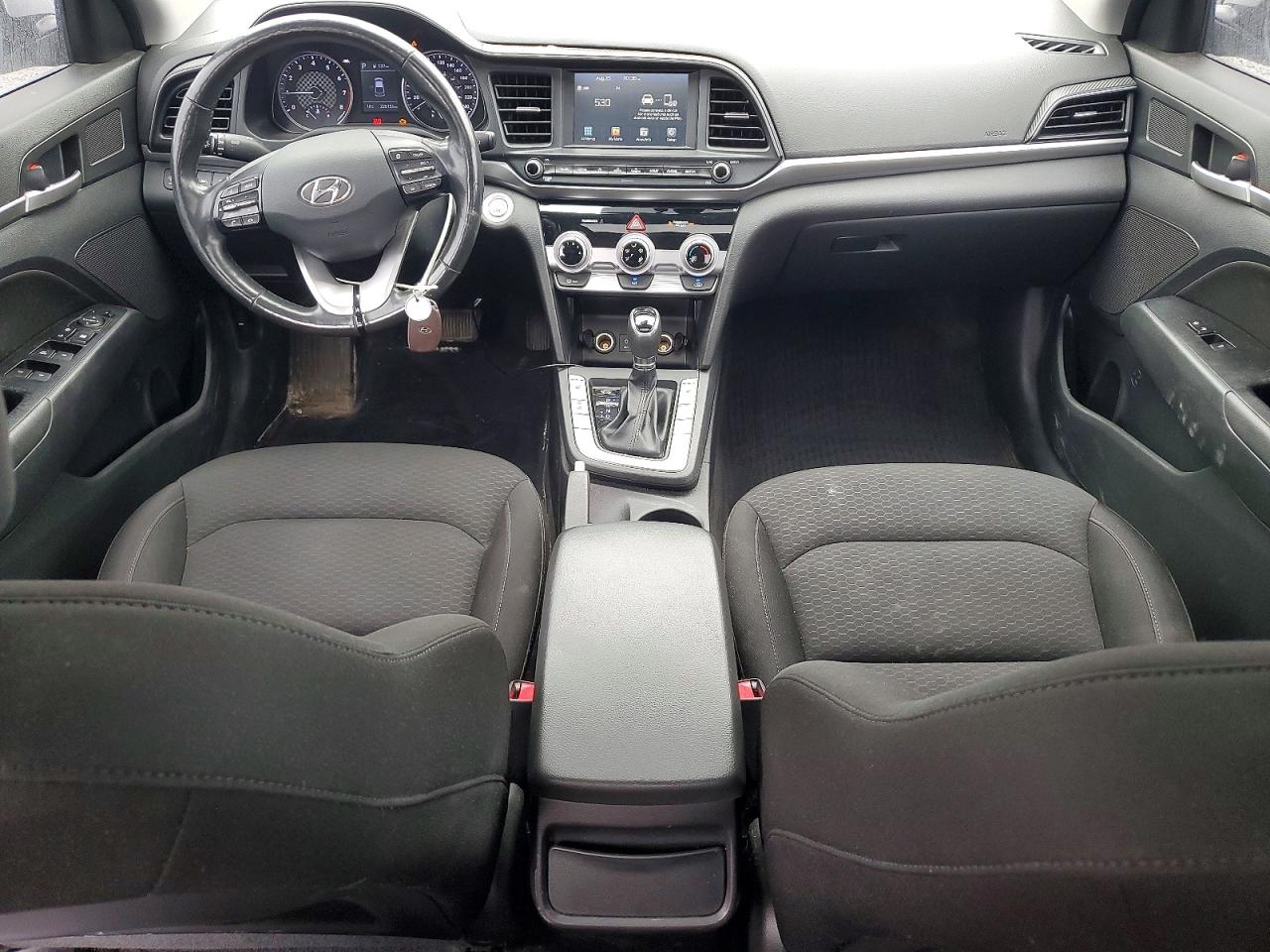 2019 Hyundai Elantra Se Silver vin: KMHD84LF5KU861604