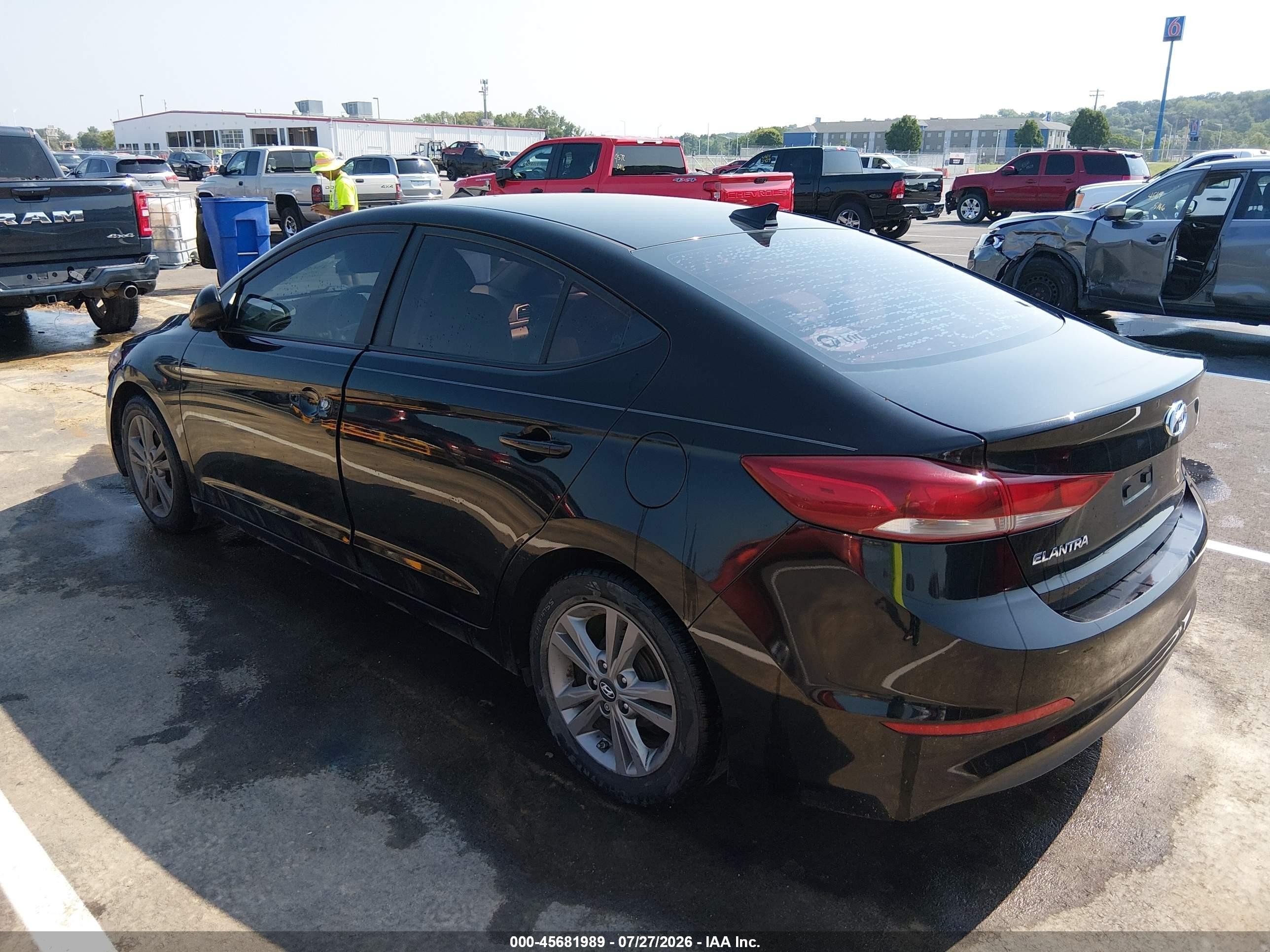 2017 Hyundai Elantra Se Black vin: KMHD84LF6HU075612