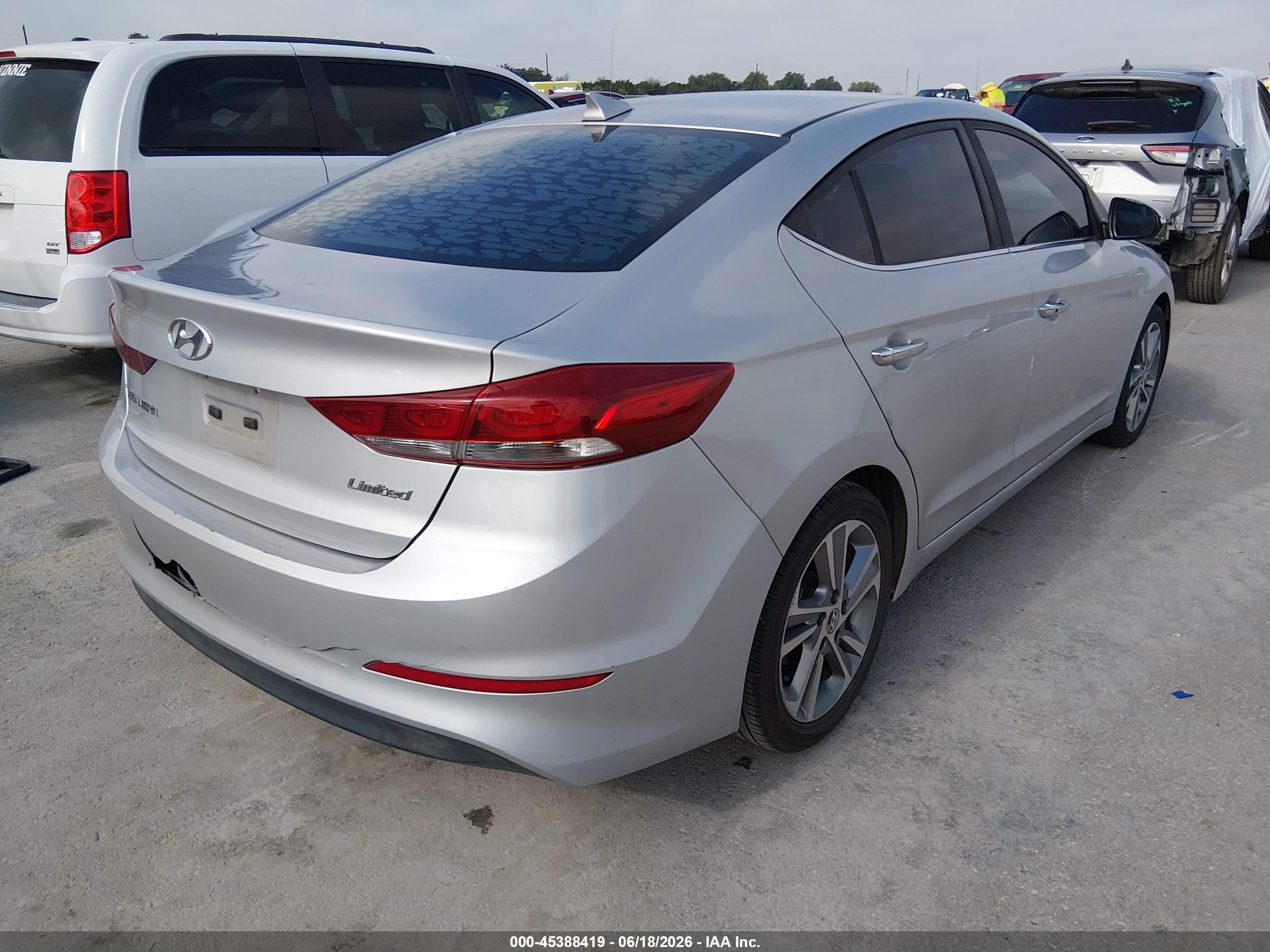 2017 Hyundai Elantra Limited Серебряный vin: KMHD84LF6HU269394