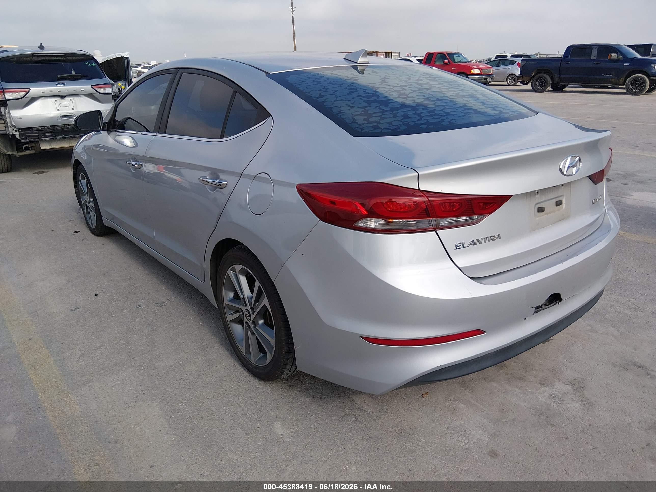2017 Hyundai Elantra Limited Серебряный vin: KMHD84LF6HU269394