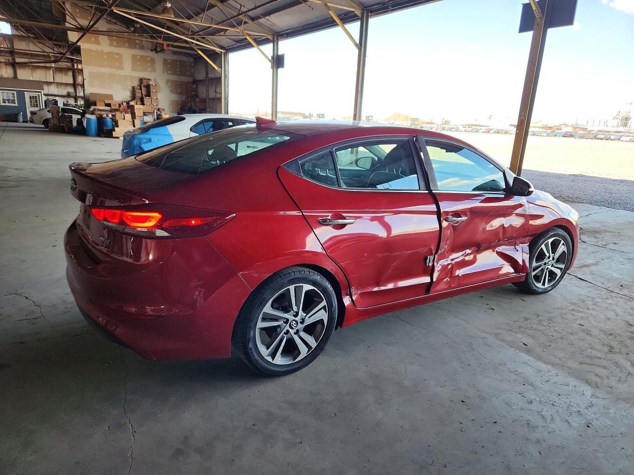 2017 Hyundai Elantra Limited Красный vin: KMHD84LF6HU284039
