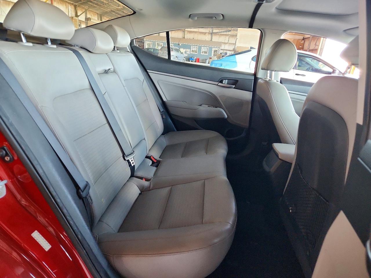 2017 Hyundai Elantra Limited Красный vin: KMHD84LF6HU284039
