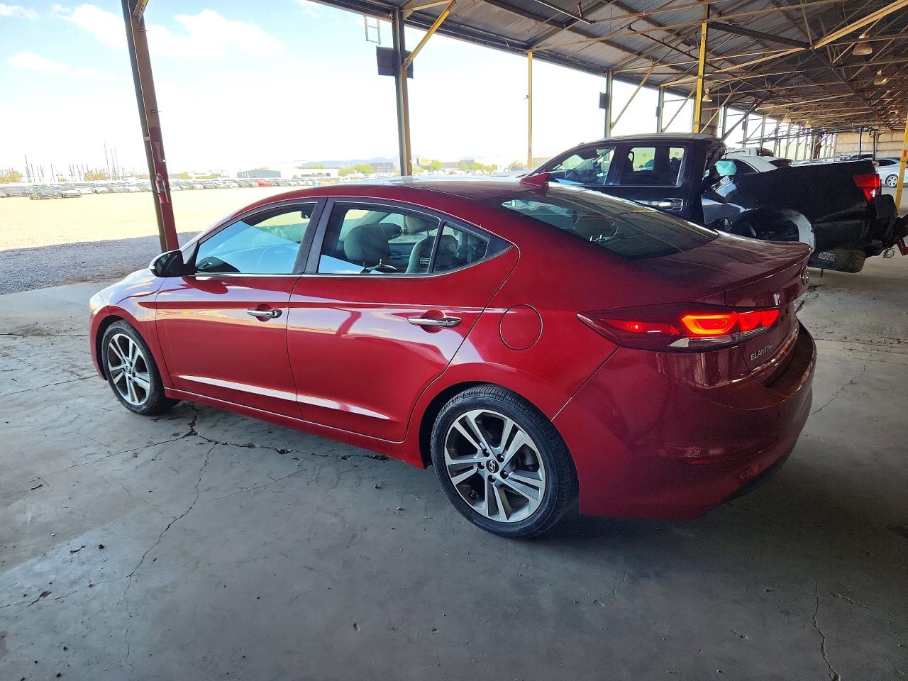 2017 Hyundai Elantra Limited Красный vin: KMHD84LF6HU284039