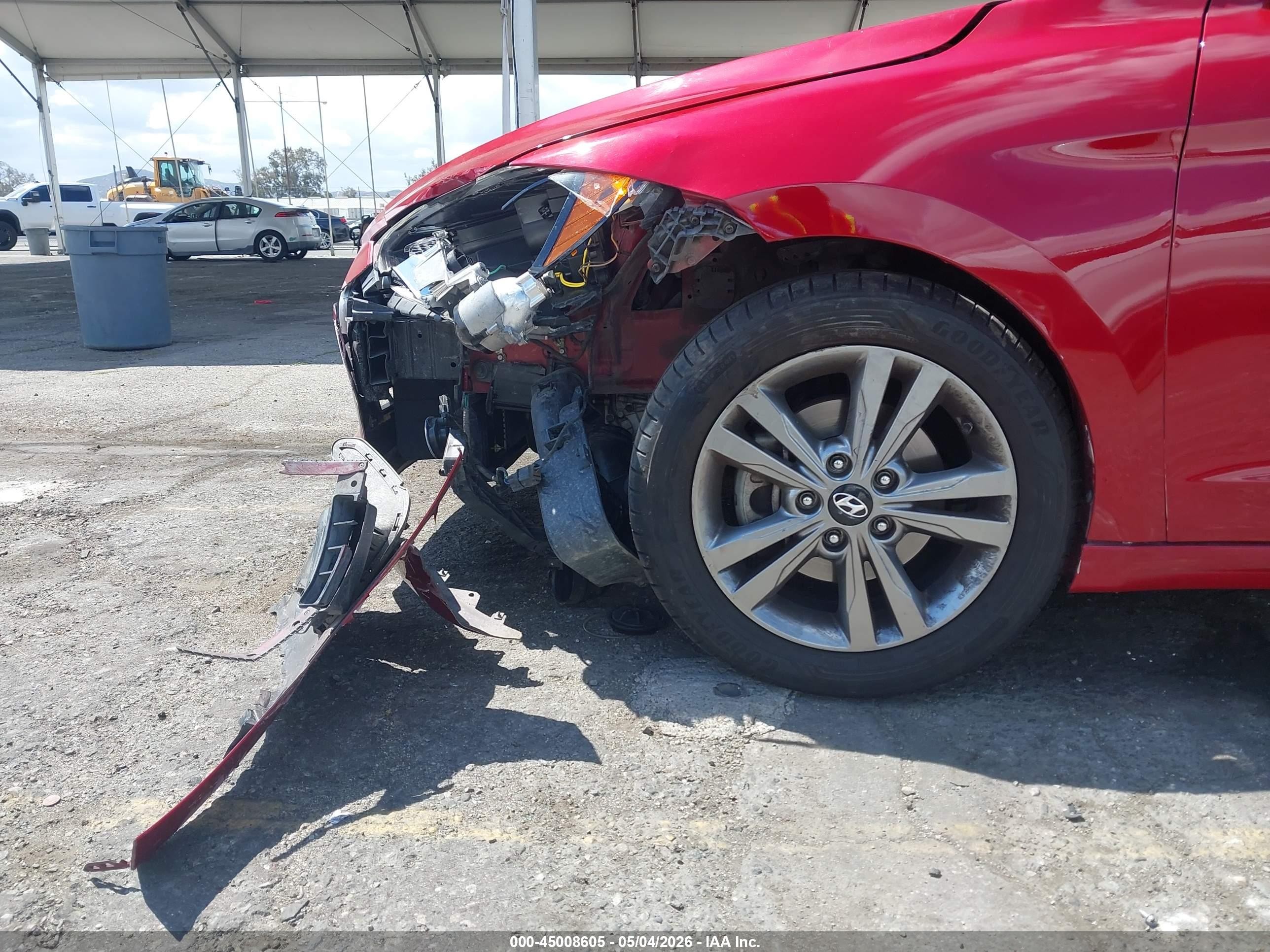 2017 Hyundai Elantra Se Red vin: KMHD84LF6HU402848