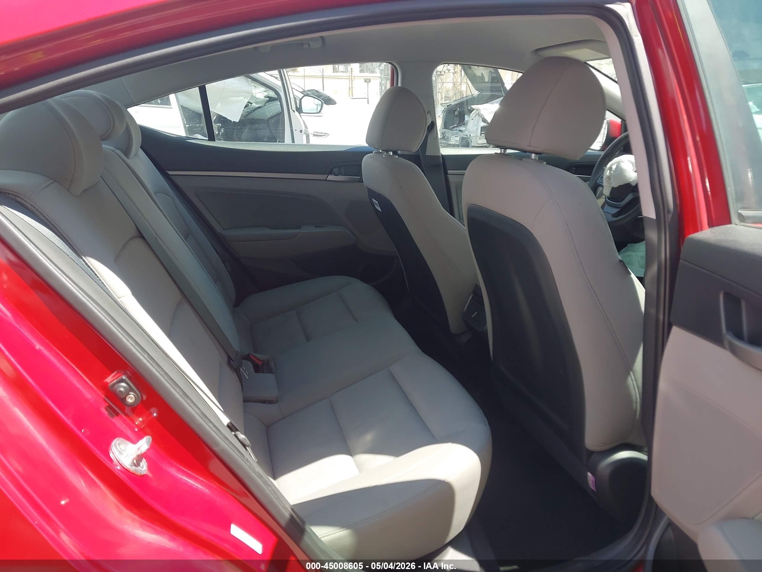2017 Hyundai Elantra Se Red vin: KMHD84LF6HU402848