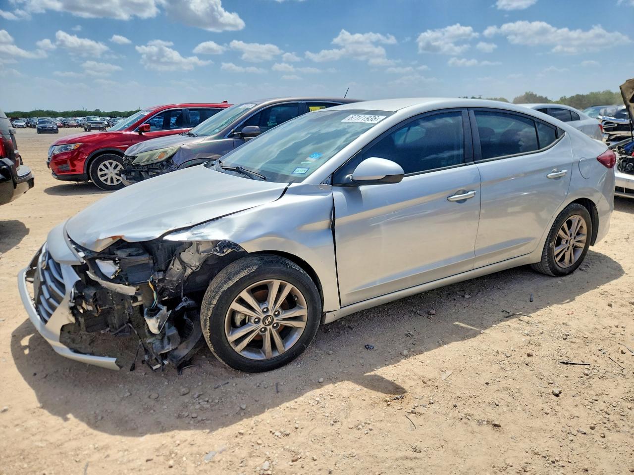 2018 Hyundai Elantra Sel Серебряный vin: KMHD84LF7JU705952