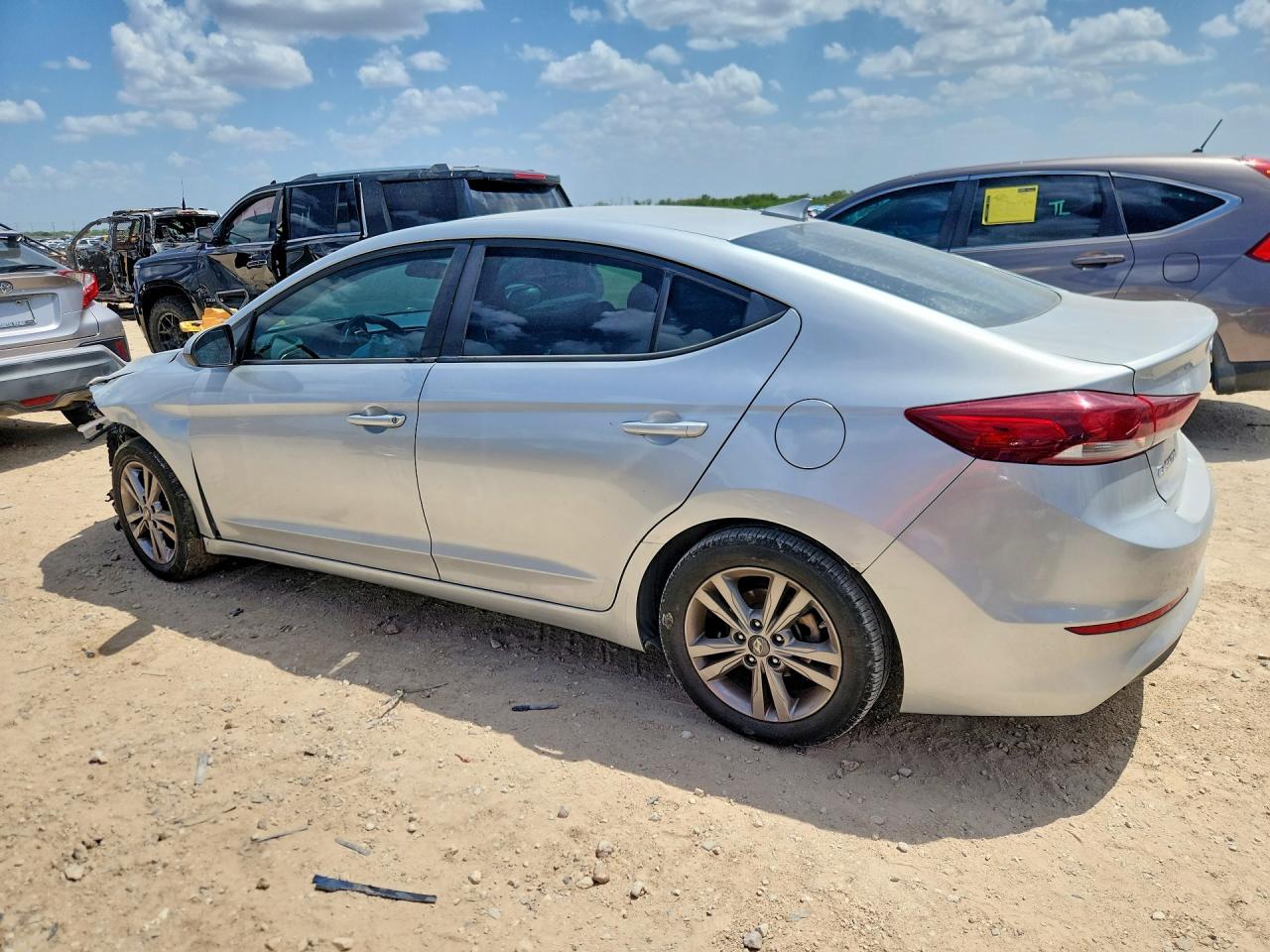 2018 Hyundai Elantra Sel Серебряный vin: KMHD84LF7JU705952