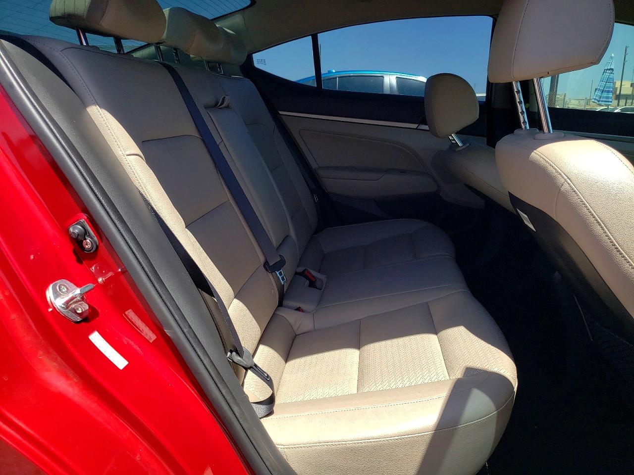 2018 Hyundai Elantra Limited Red vin: KMHD84LF8JU449014