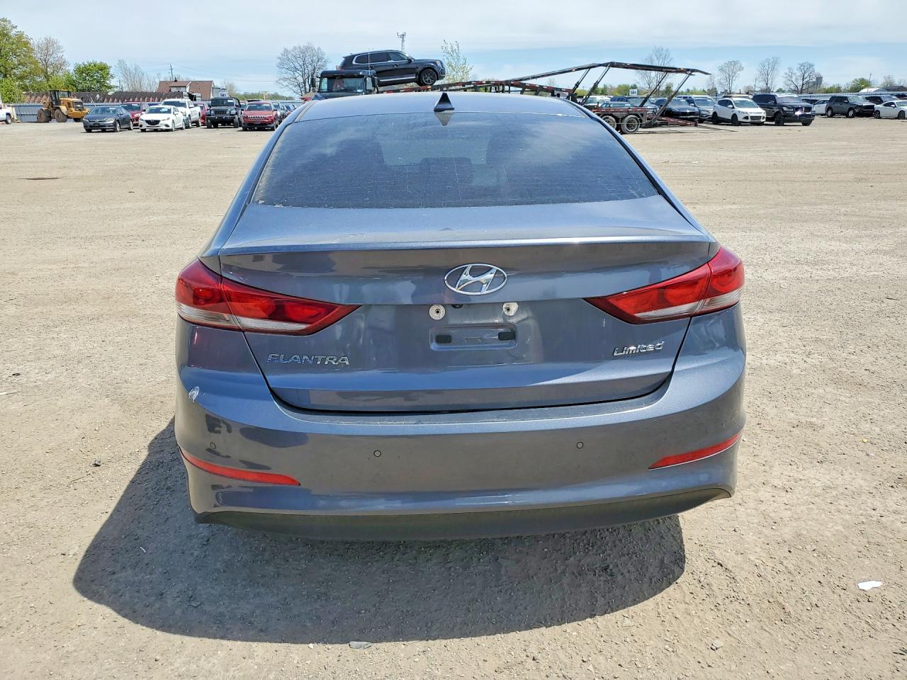 2018 Hyundai Elantra Sel Blue vin: KMHD84LF8JU684626