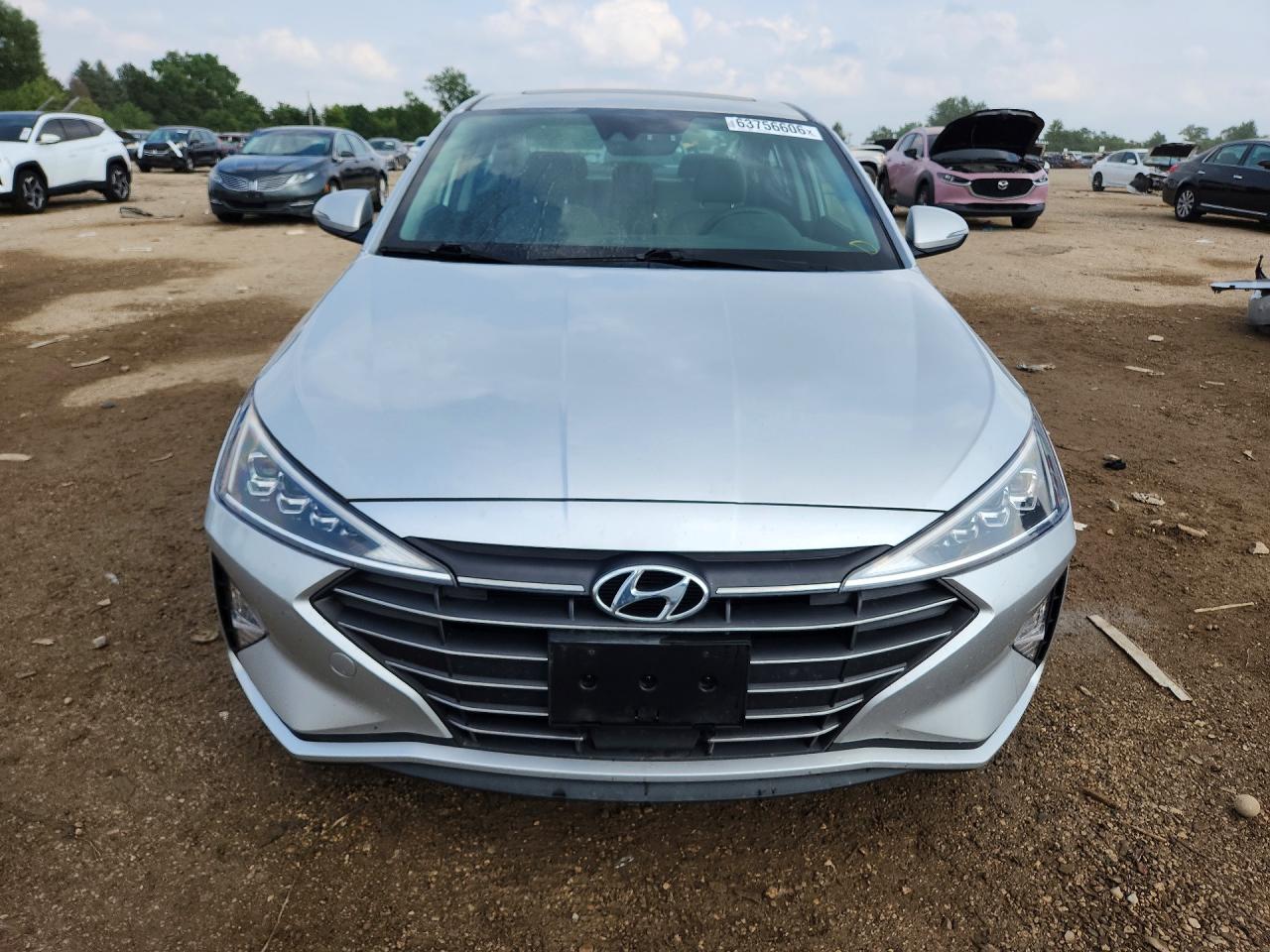 2019 Hyundai Elantra Limited Silver vin: KMHD84LF9KU838651