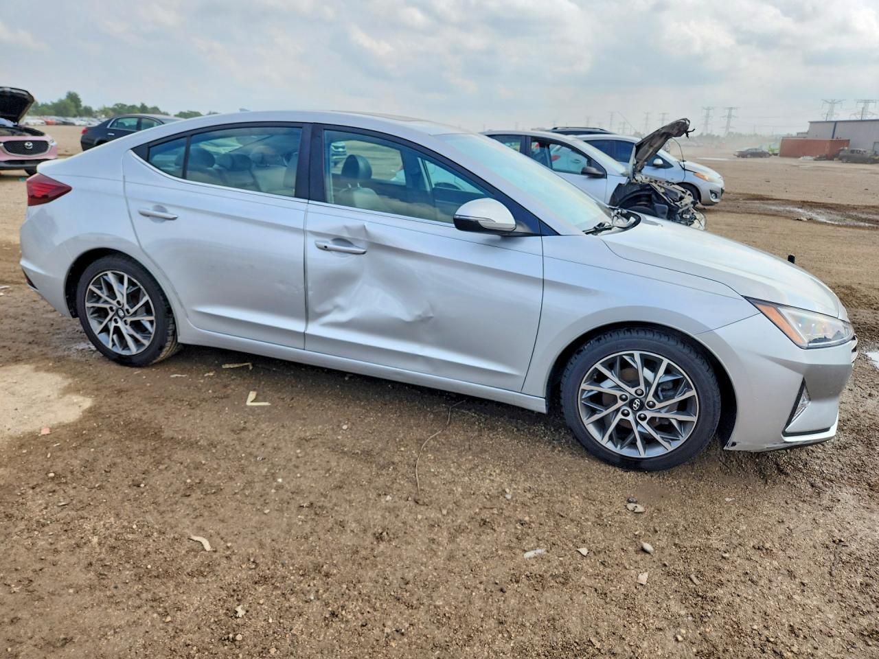 2019 Hyundai Elantra Limited Silver vin: KMHD84LF9KU838651