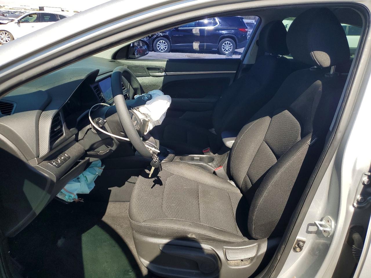 2020 Hyundai Elantra Sel Silver vin: KMHD84LF9LU067223