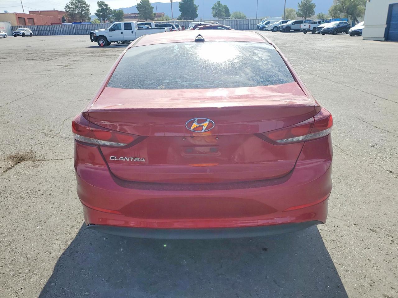 2017 Hyundai Elantra Value Edition Red vin: KMHD84LFXHU358711