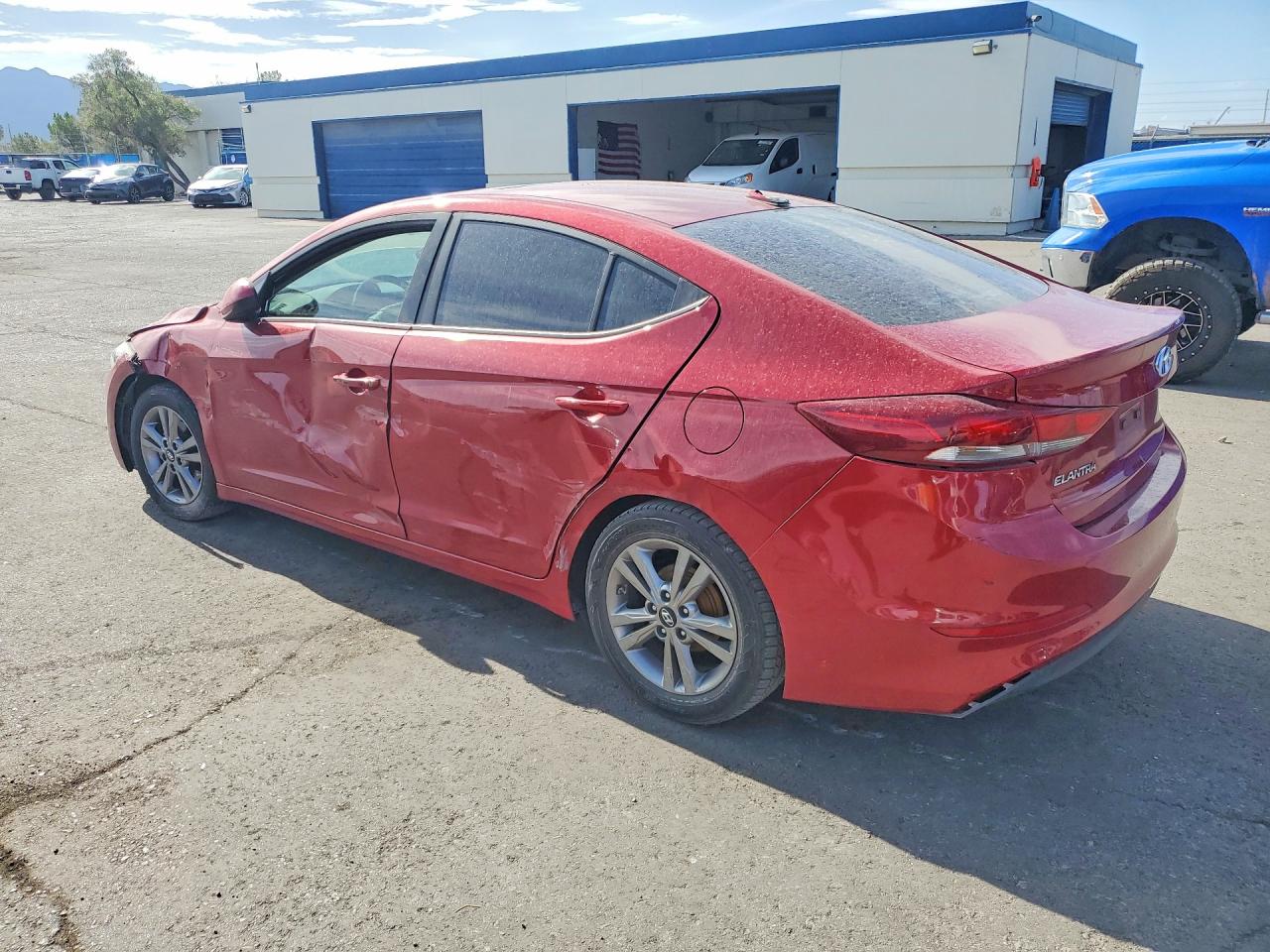 2017 Hyundai Elantra Value Edition Red vin: KMHD84LFXHU358711