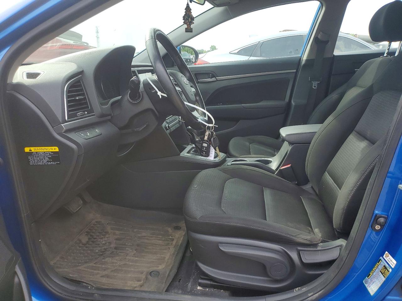 2017 Hyundai Elantra Se Blue vin: KMHD84LFXHU374150