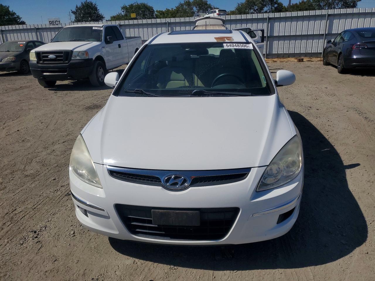 2012 Hyundai Elantra Touring Gls White vin: KMHDB8AE0CU134424