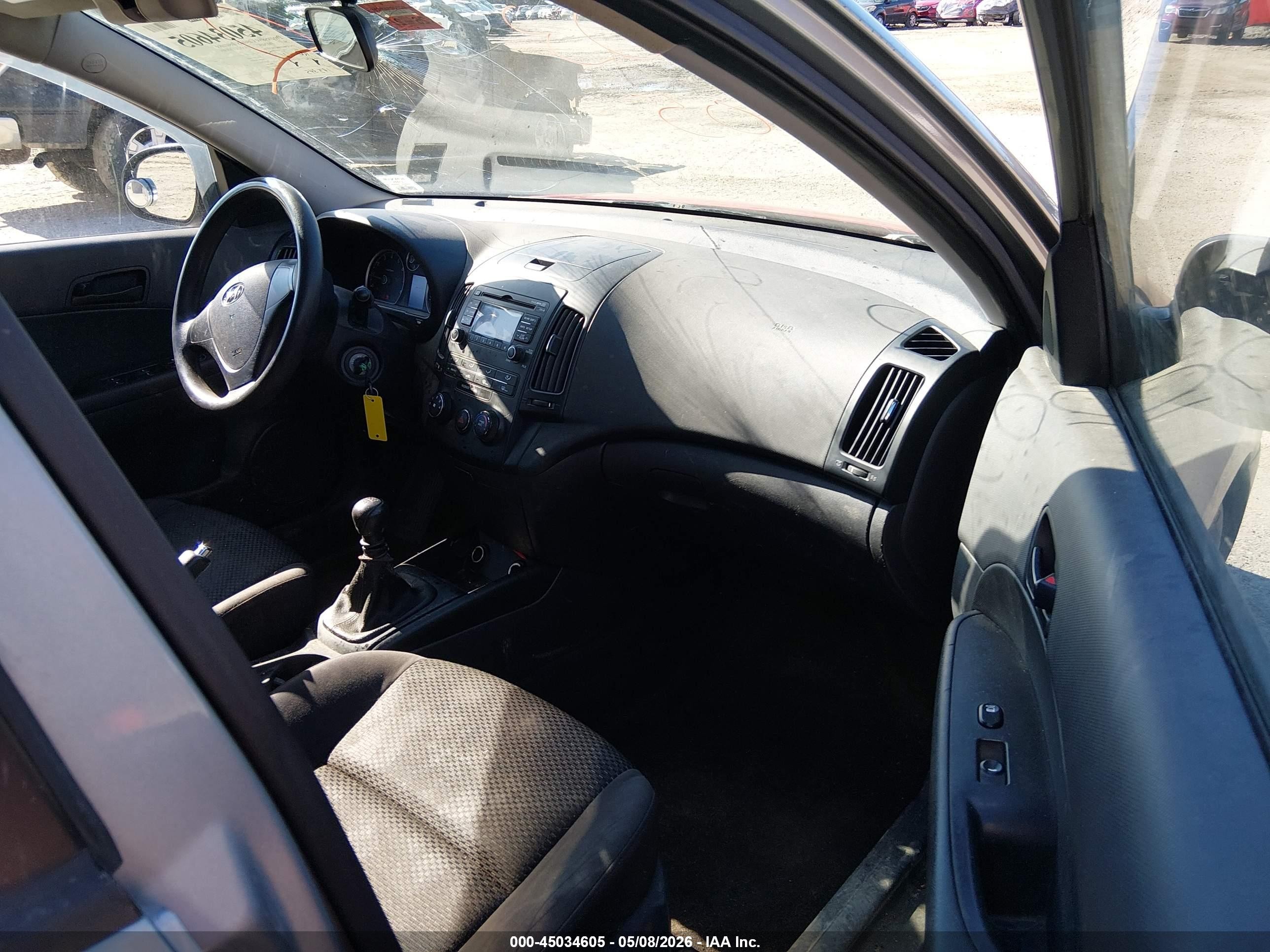 2011 Hyundai Elantra Touring Gls Silver vin: KMHDB8AE2BU095768
