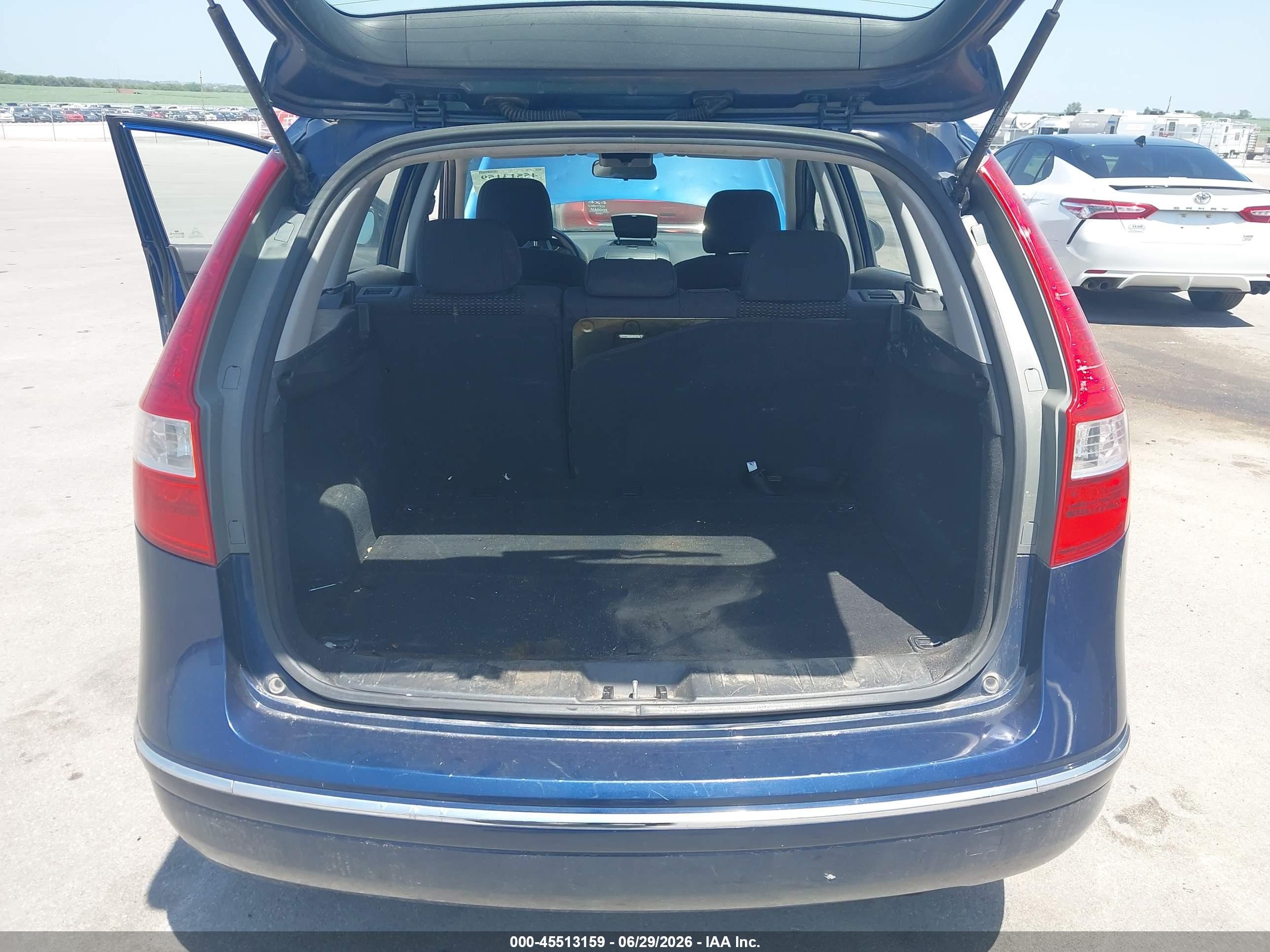 2011 Hyundai Elantra Touring Gls Blue vin: KMHDB8AE2BU096905