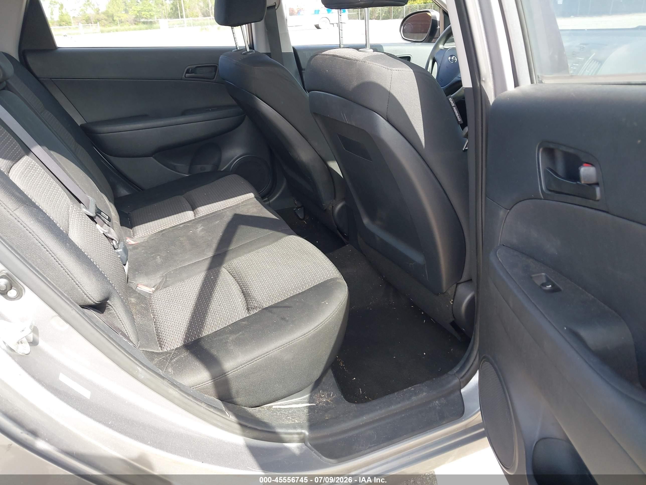 2012 Hyundai Elantra Touring Gls Серебряный vin: KMHDB8AE2CU150009