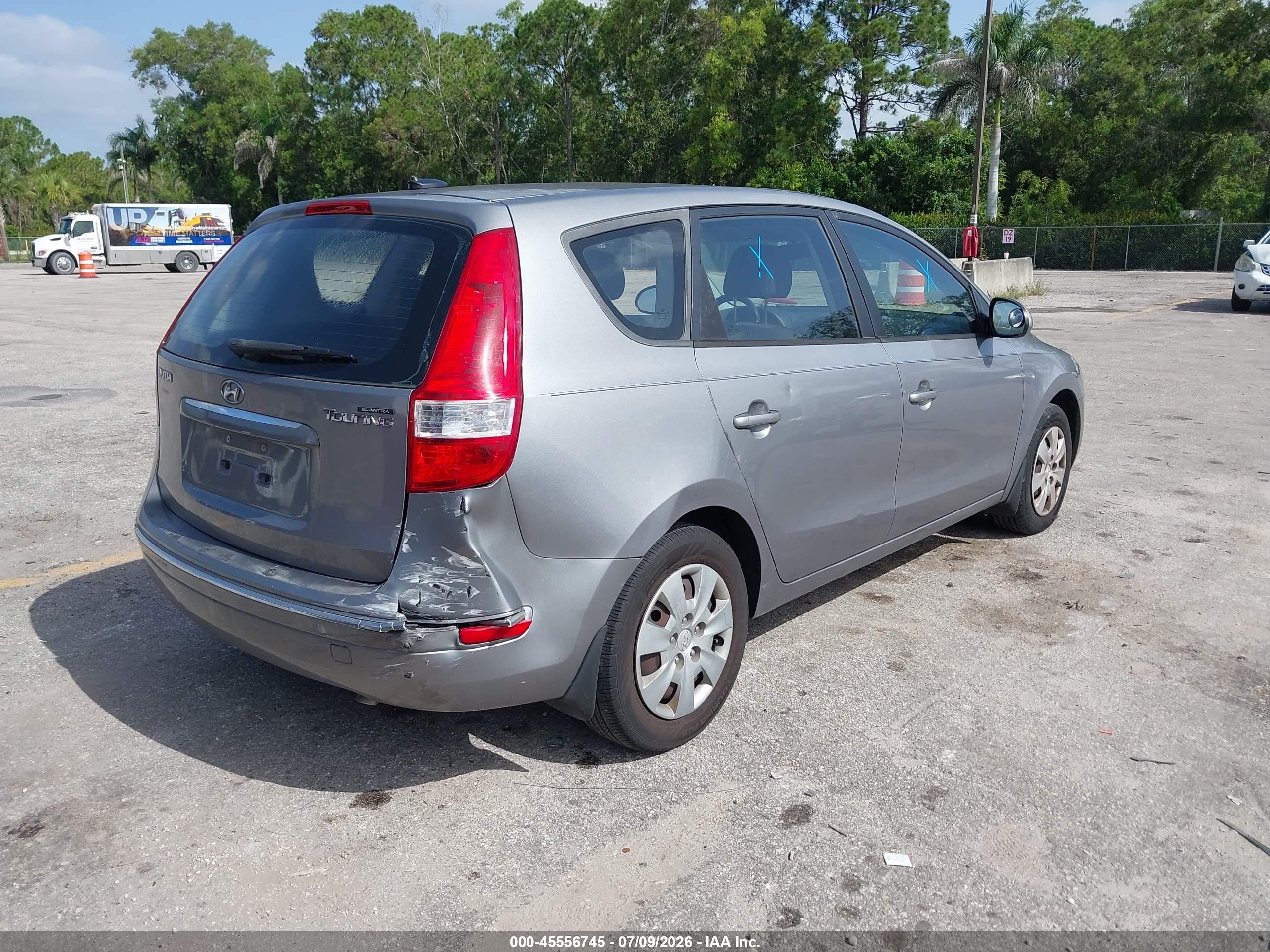 2012 Hyundai Elantra Touring Gls Серебряный vin: KMHDB8AE2CU150009