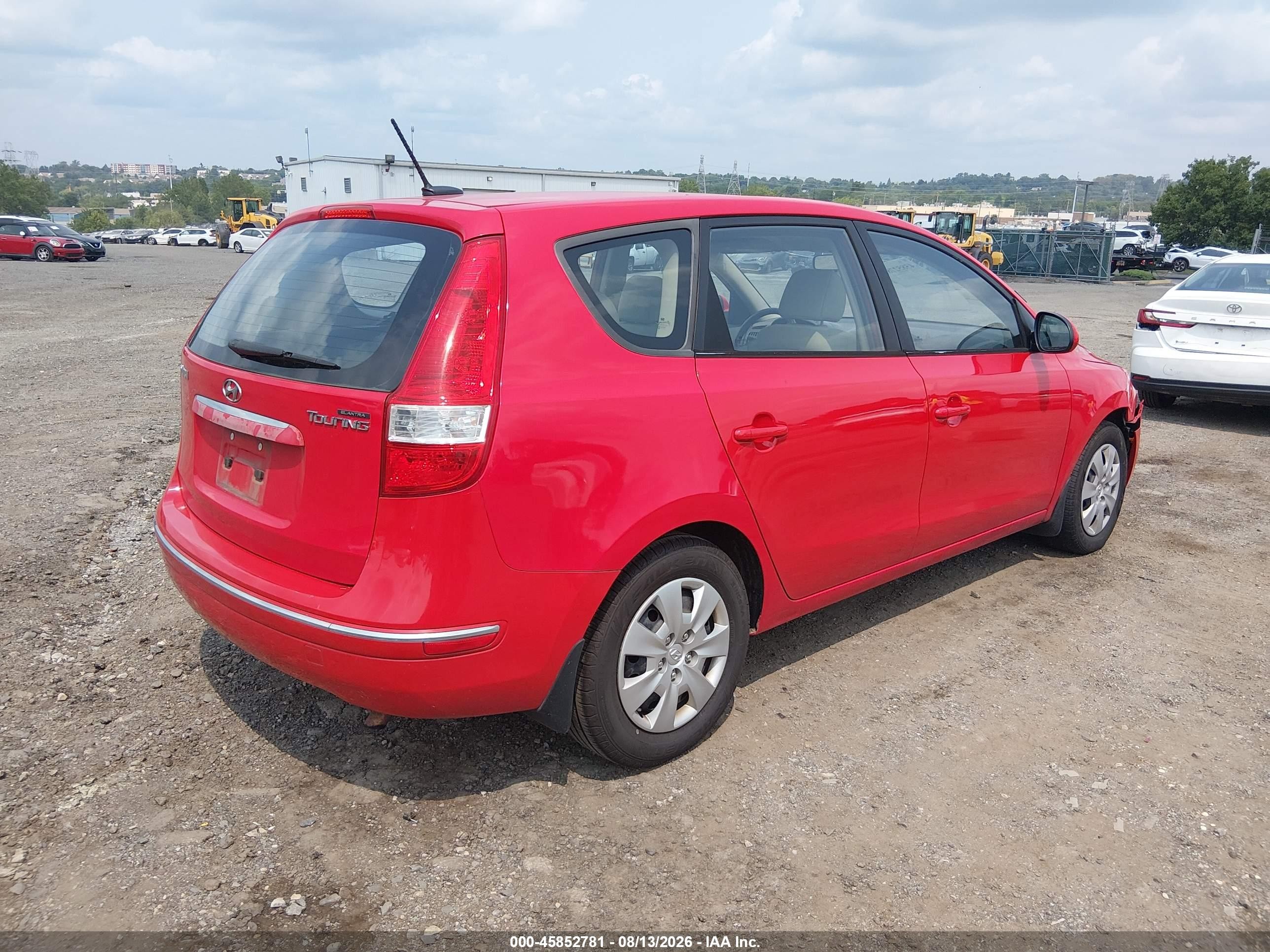 2011 Hyundai Elantra Touring Gls Red vin: KMHDB8AE4BU088692