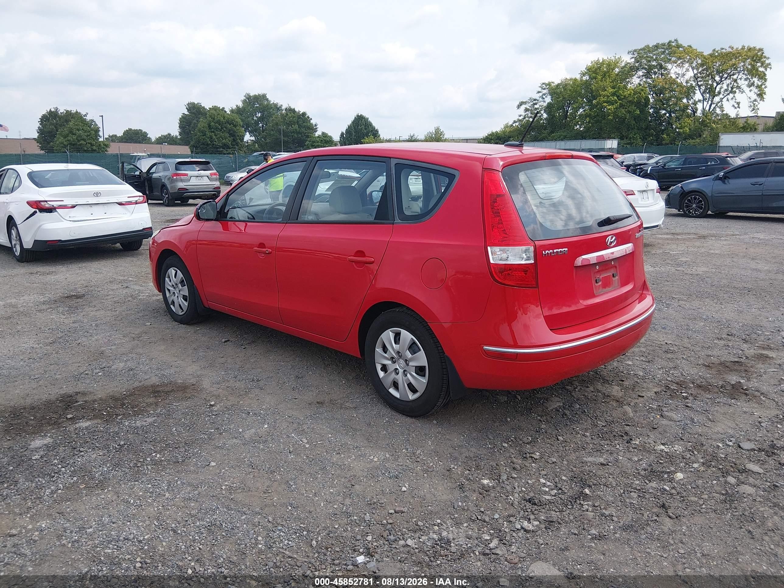 2011 Hyundai Elantra Touring Gls Red vin: KMHDB8AE4BU088692