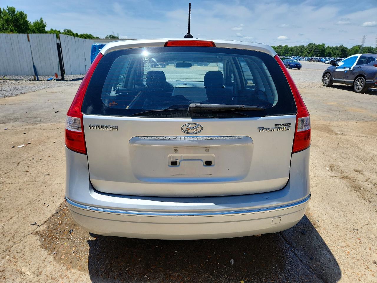 2012 Hyundai Elantra Touring Gls Silver vin: KMHDB8AE4CU139903