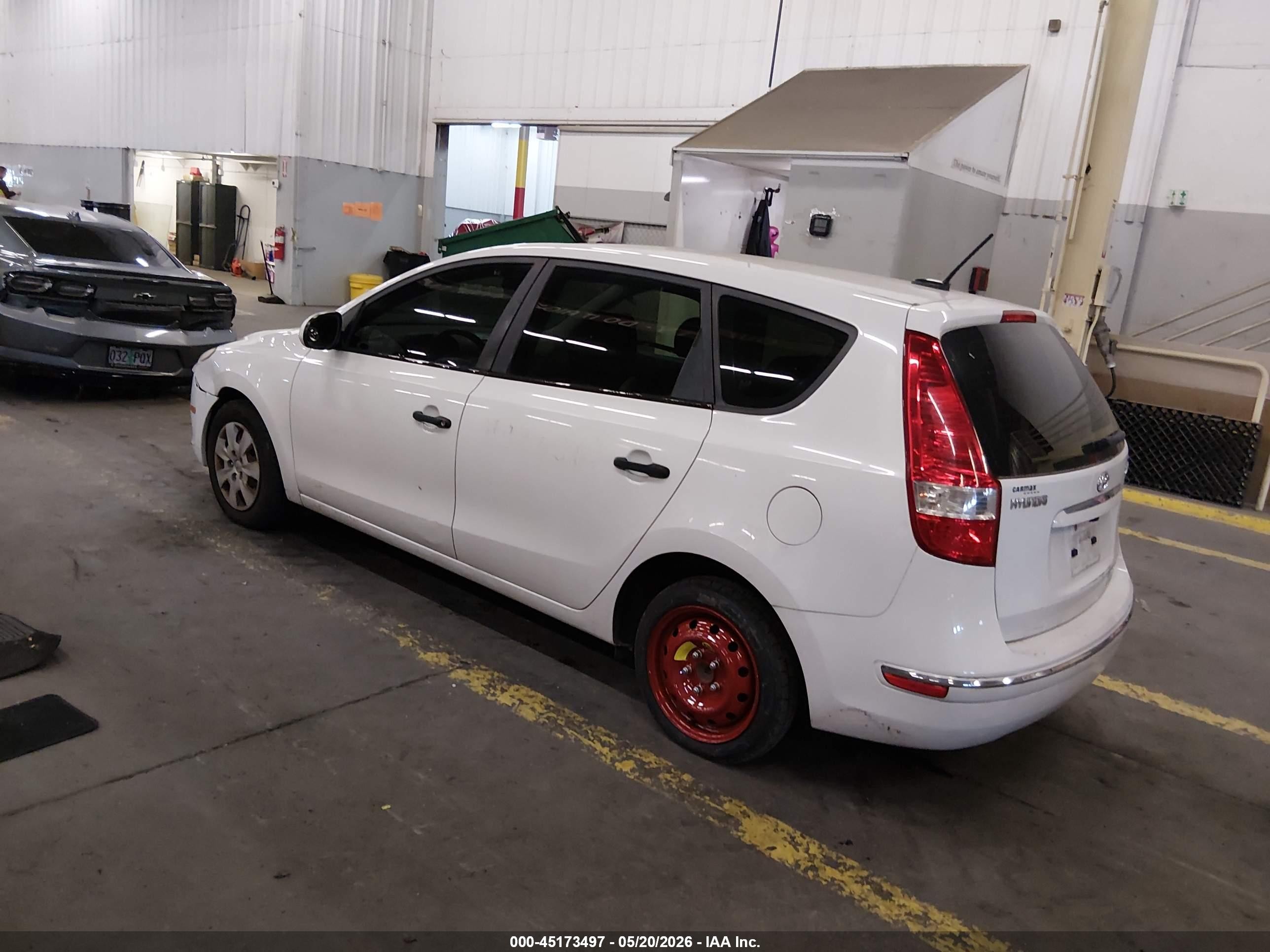 2010 Hyundai Elantra Touring Gls White vin: KMHDB8AE5AU053397