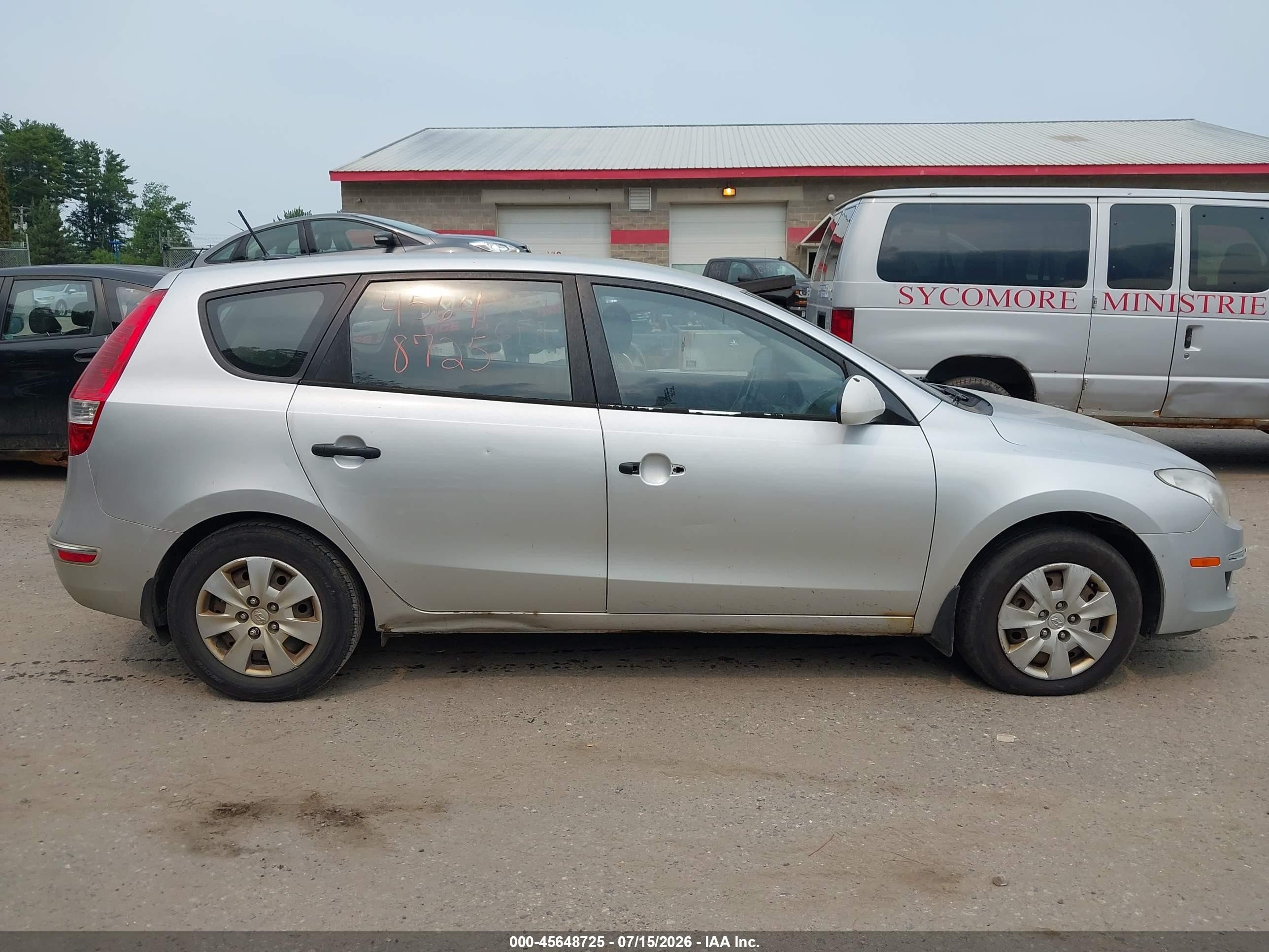 2010 Hyundai Elantra Touring Gls Серебряный vin: KMHDB8AE5AU055358