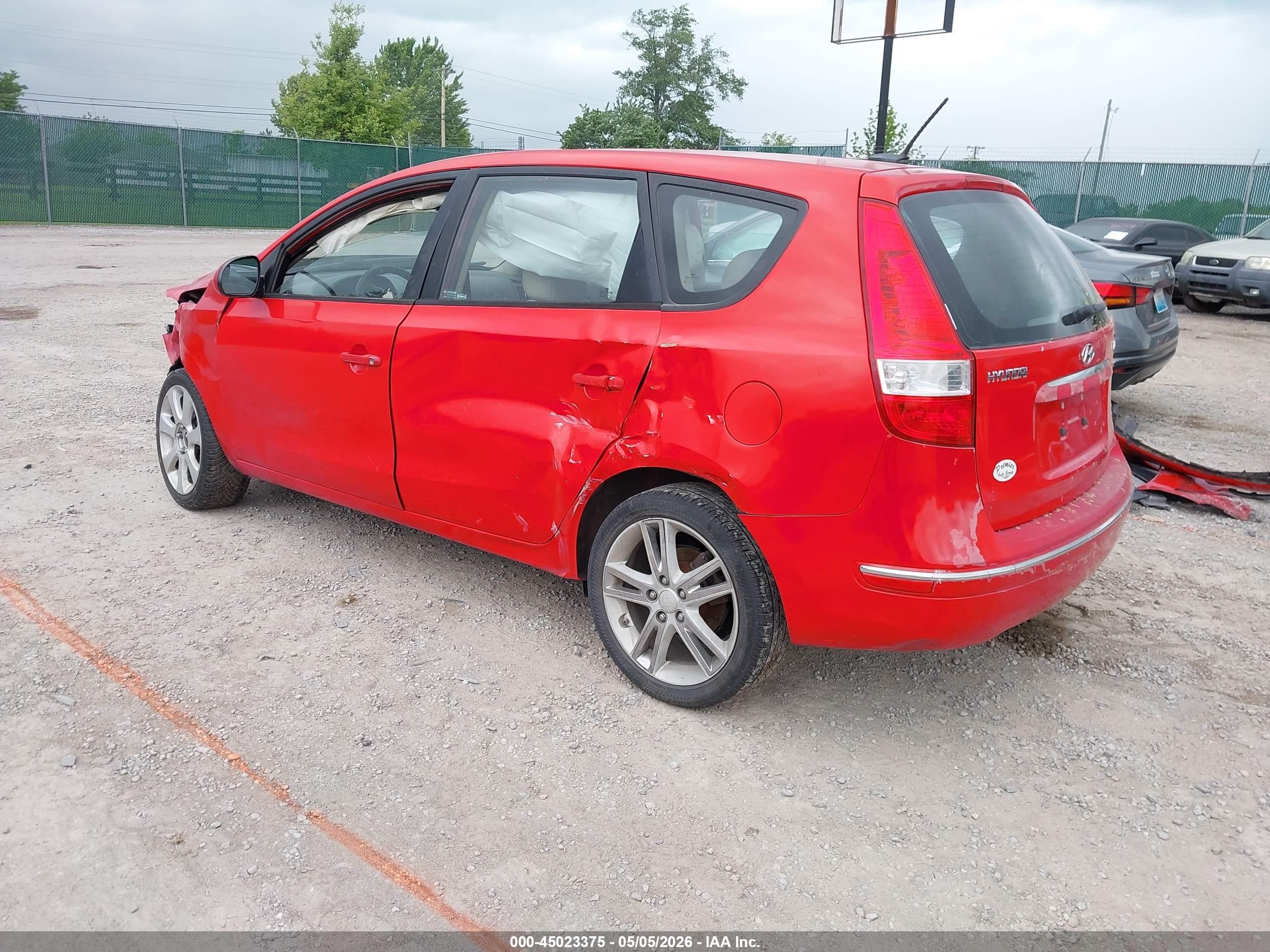 2012 Hyundai Elantra Touring Gls Красный vin: KMHDB8AE5CU128134