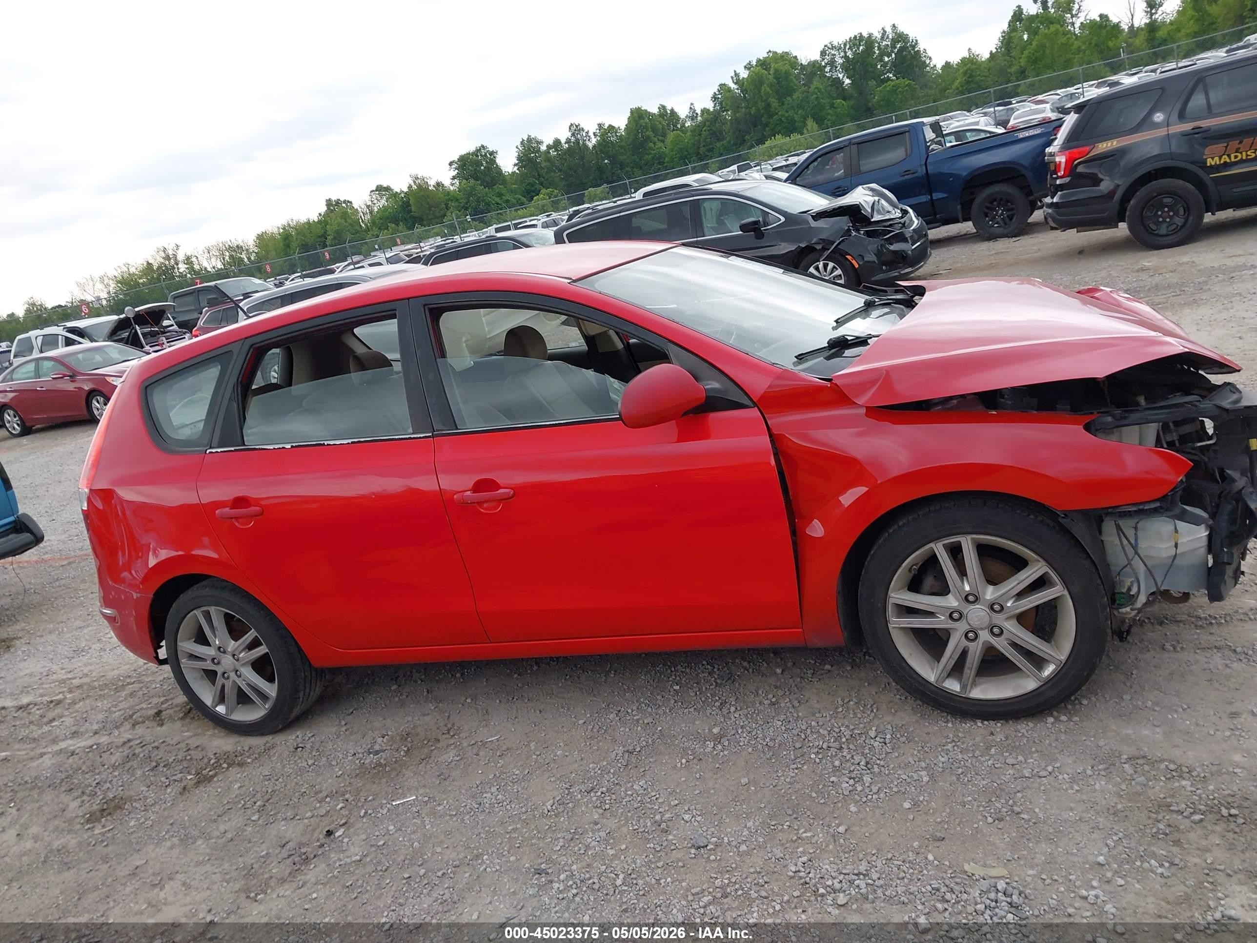 2012 Hyundai Elantra Touring Gls Красный vin: KMHDB8AE5CU128134