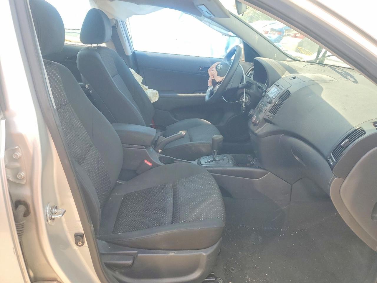 2012 Hyundai Elantra Touring Gls Silver vin: KMHDB8AE5CU138372