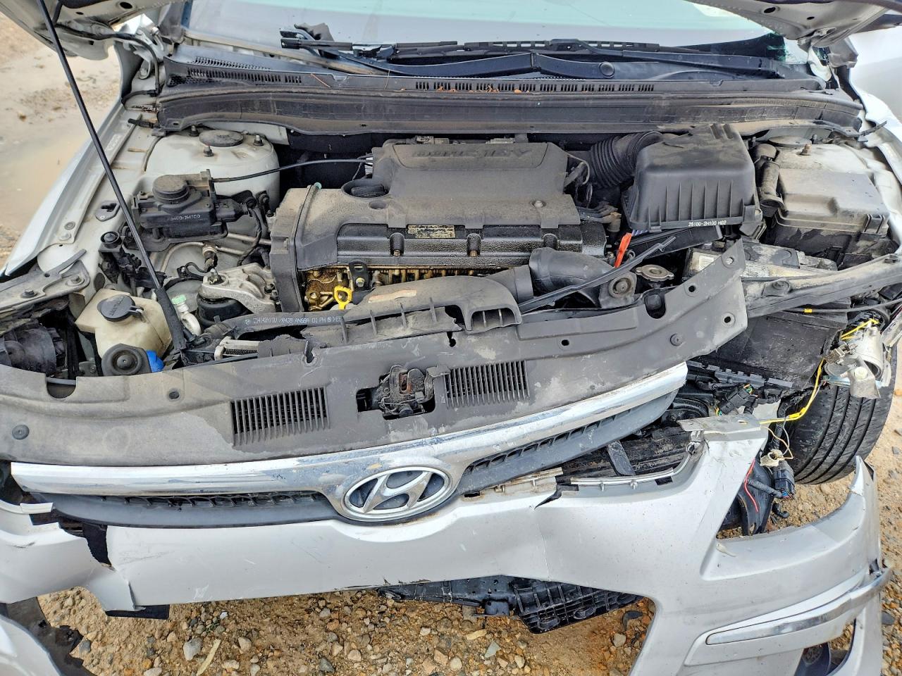 2012 Hyundai Elantra Touring Gls Silver vin: KMHDB8AE5CU138372