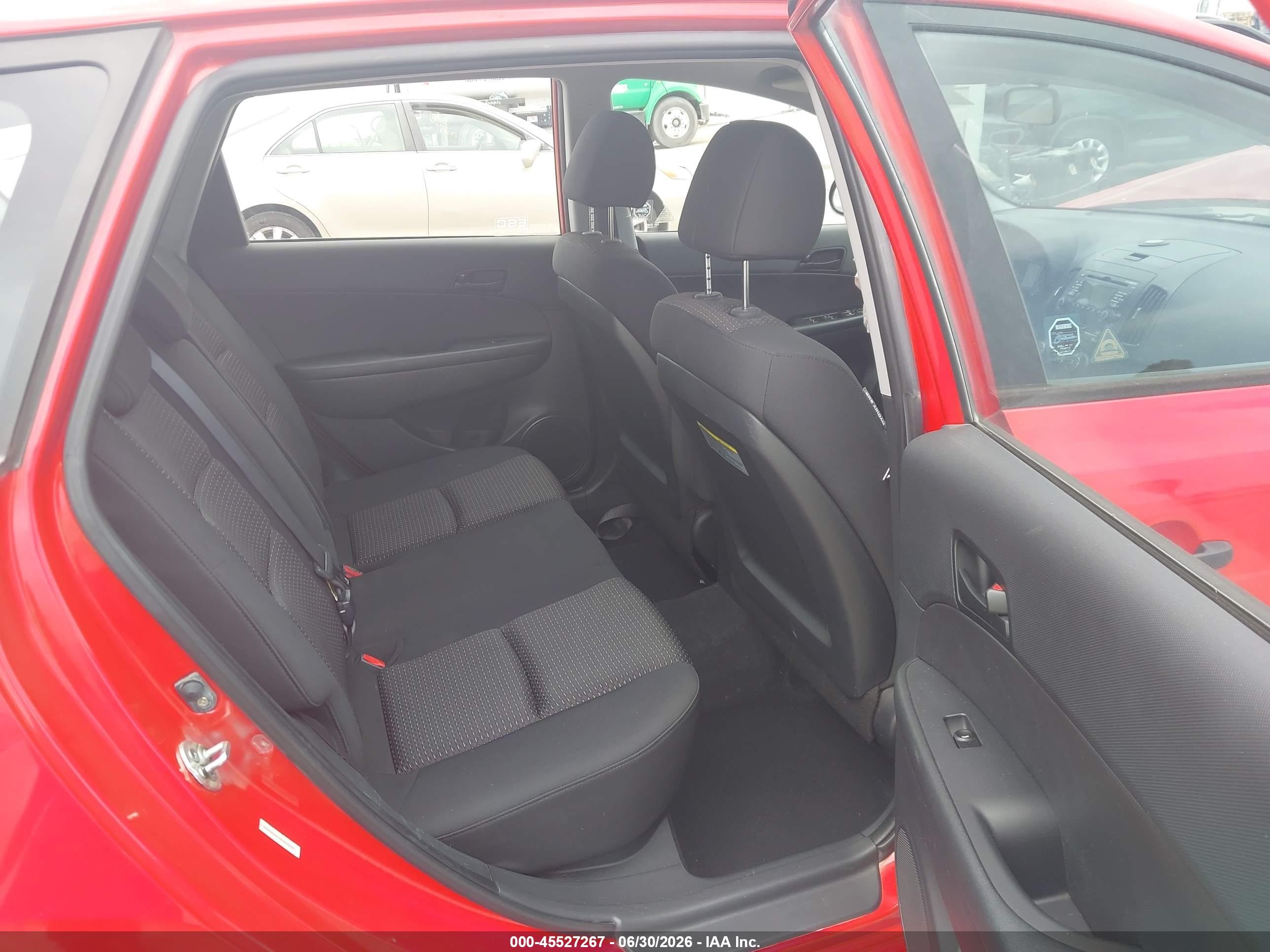 2010 Hyundai Elantra Touring Gls Red vin: KMHDB8AE7AU054227