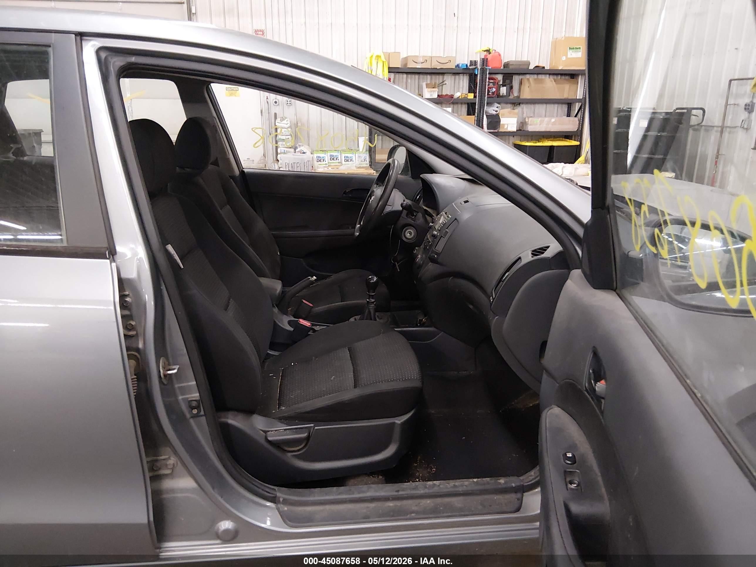 2010 Hyundai Elantra Touring Gls Gray vin: KMHDB8AE8AU052003