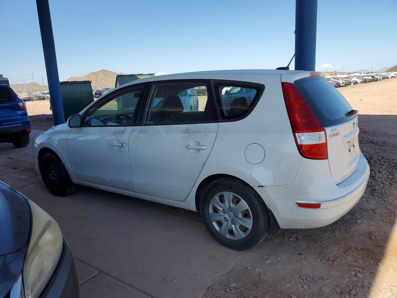 2011 Hyundai Elantra Touring Gls White vin: KMHDB8AE8BU086993